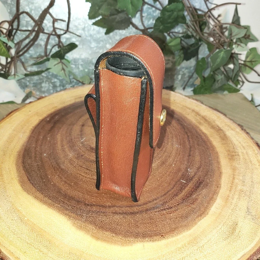 Brookstone Golf Scope 5x22 mm with Leather Scope Case